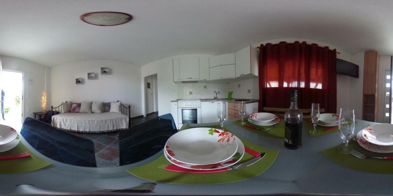 Vivi'S Home Луца Экстерьер фото